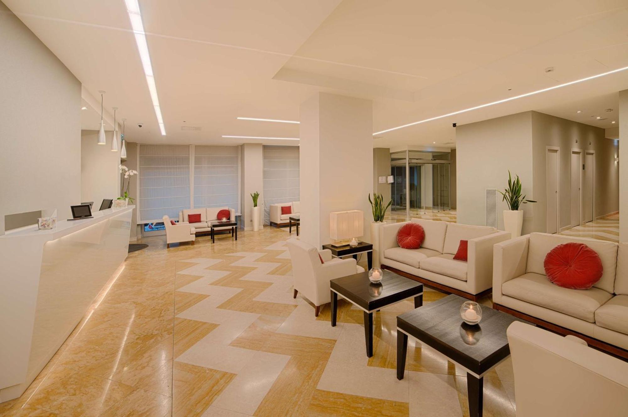 Nh La Spezia Hotel Bagian luar foto